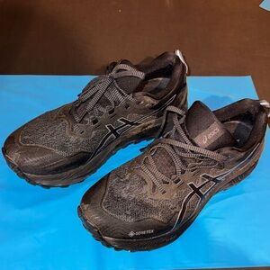 ASICS Gel Trabuco 11 Black Gore-Tex Running Shoes Men’s 10.5